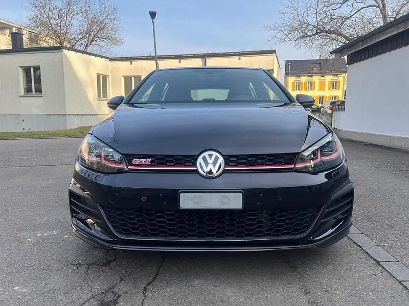 Gebraucht VW Golf VII GTI 245 PS (180 kW) 2019