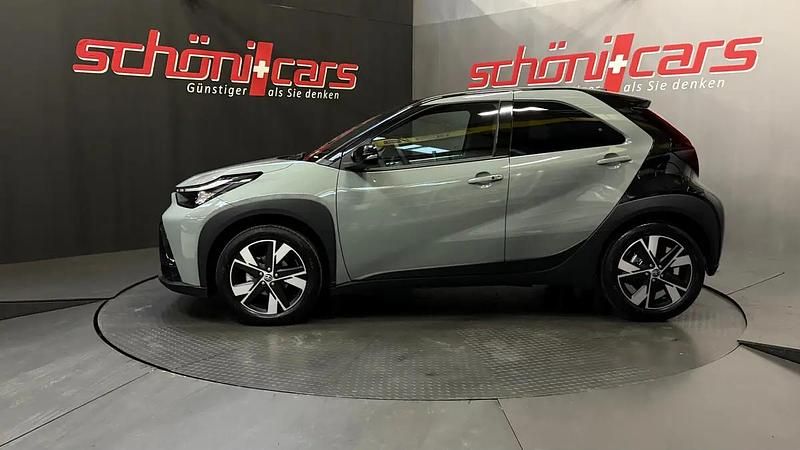 Neu Toyota Aygo X Trend 116 PS (85 kW) 2026 Grün SUV