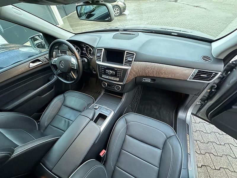 Gebraucht Mercedes ML350 Executive 258 PS (189 kW) 2013 SUV