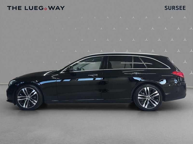 Gebraucht Mercedes C220 Avantgarde 200 PS (147 kW) 2022 Schwarz Kombi