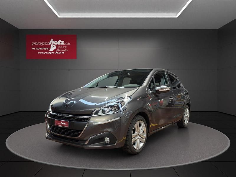 Grau Gebraucht 2019 Peugeot 208 Signature Sky Kleinwagen | CHF 10’900 (Guter Preis) - Bild 1/4