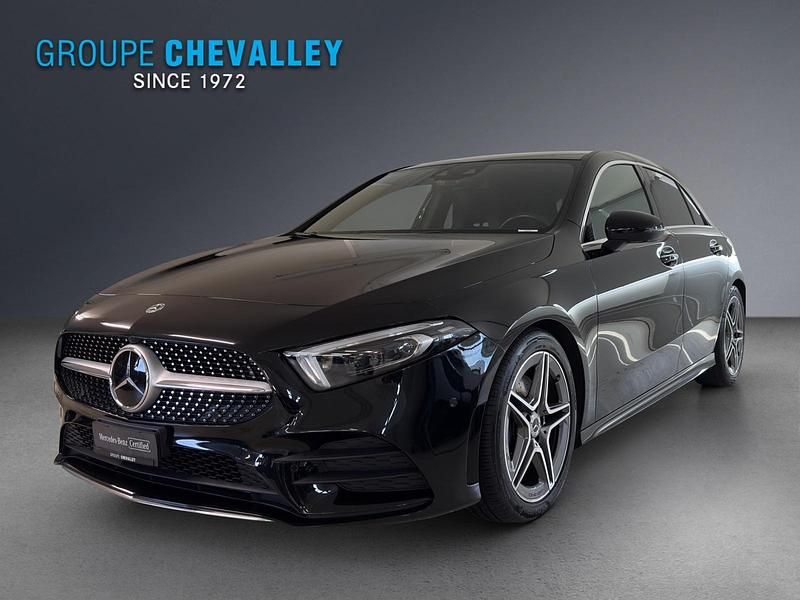 Schwarz Gebraucht 2020 Mercedes A220 AMG line Limousine | CHF 34’900 (Teuer) - Bild 1/4