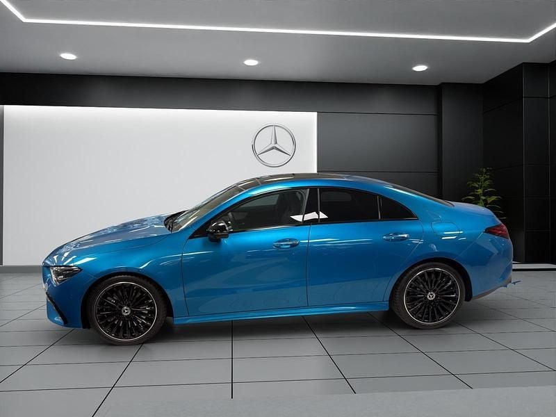 Neu Mercedes CLA250e 224 PS (164 kW) 2025 Blau Limousine
