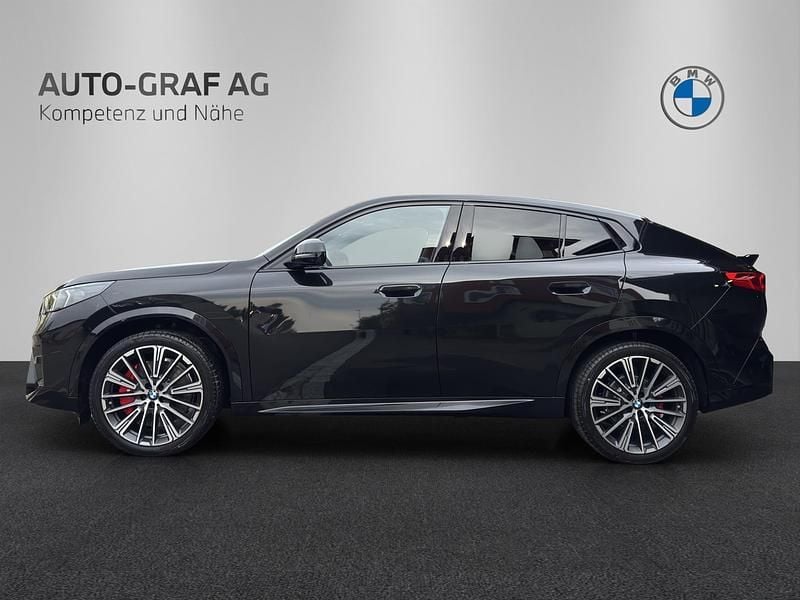 Neu BMW iX2 M Sport 225 kW (306 PS) 2025 Schwarz SUV