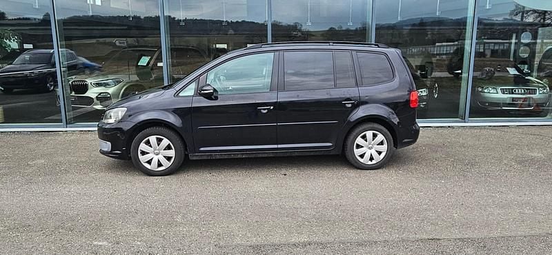 Gebraucht VW Touran Trendline 105 PS (77 kW) 2011 Van / Kleinbus