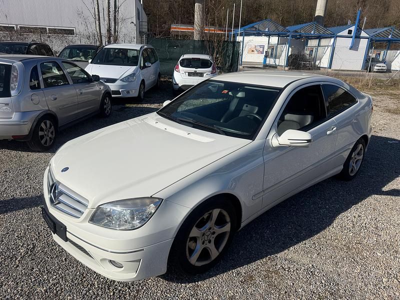 Gebraucht Mercedes CLC180 143 PS (105 kW) 2009 Kleinwagen