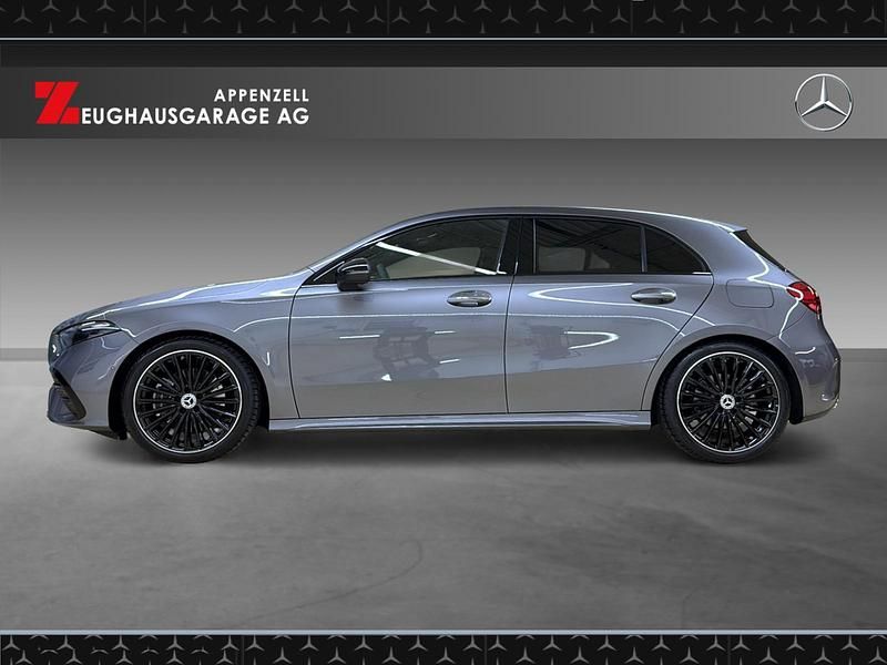 Neu Mercedes A220 189 PS (139 kW) 2026 Grau Limousine