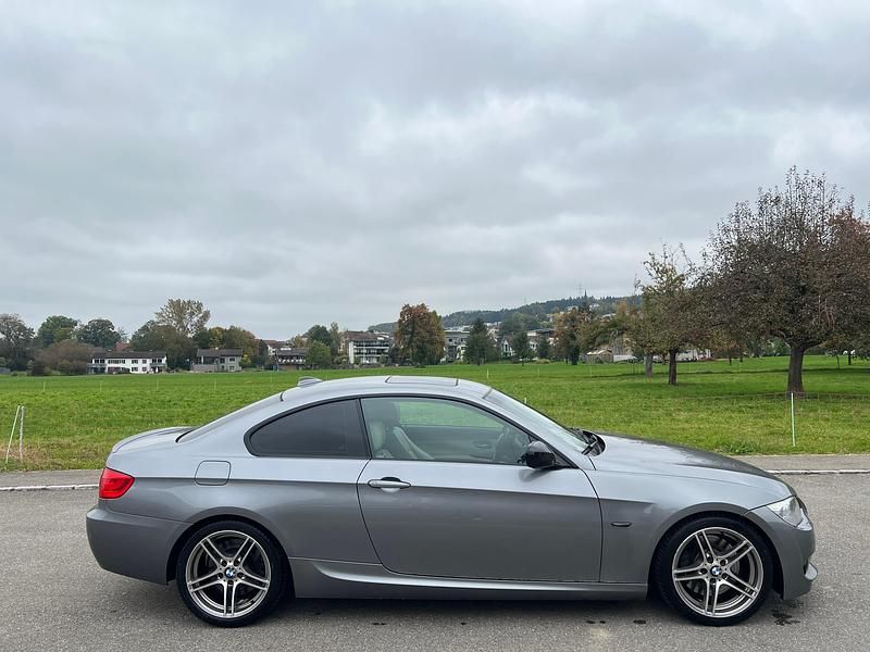 Gebraucht BMW 335 306 PS (225 kW) 2012 Coupé