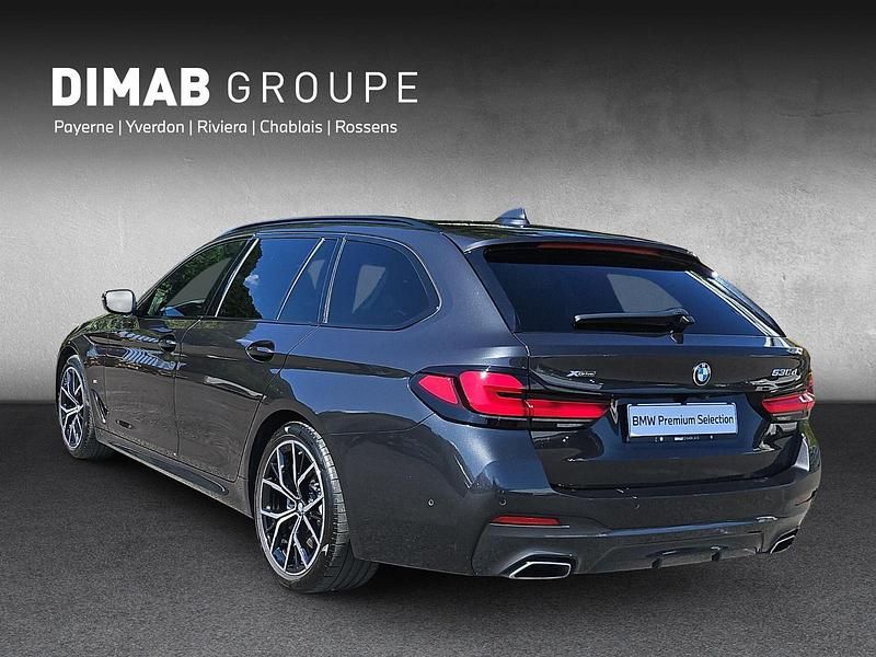 Gebraucht BMW 530 M Sport 286 PS (210 kW) 2022 Grau Kombi