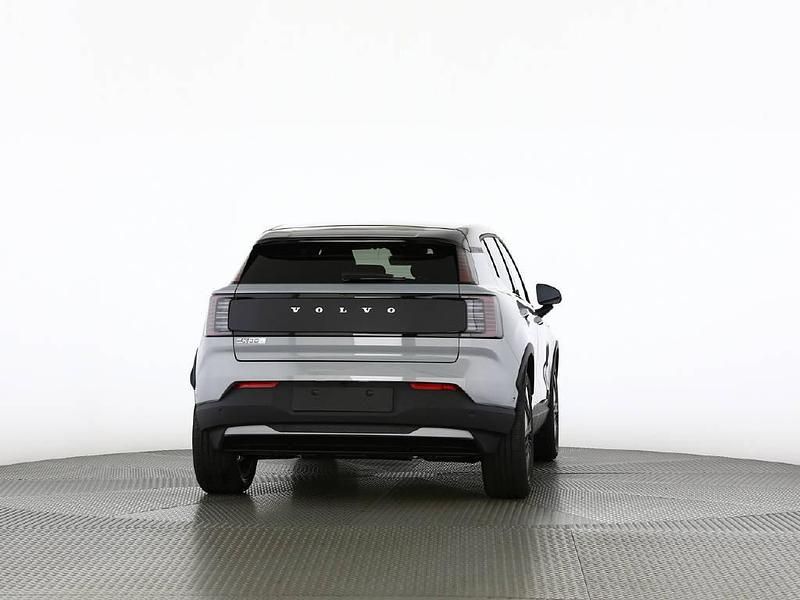 Neu Volvo EX30 CC Performance 314 kW (428 PS) 2025 Braun SUV