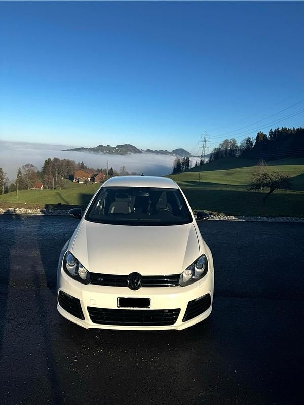 Gebraucht 2010 VW Golf VI R Kleinwagen | CHF 11’480 (Fairer Preis) - Bild 1/4