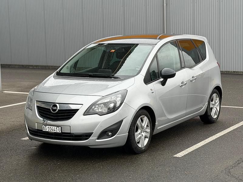 Gebraucht Opel Meriva Color Edition 140 PS (102 kW) 2014 Van / Kleinbus