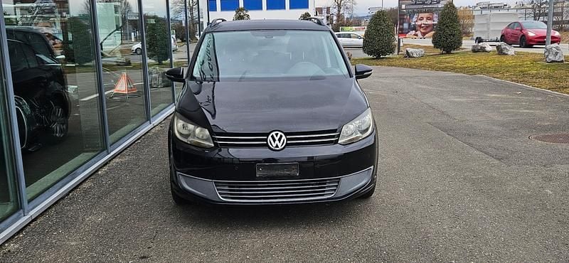 Gebraucht VW Touran Trendline 105 PS (77 kW) 2011 Van / Kleinbus