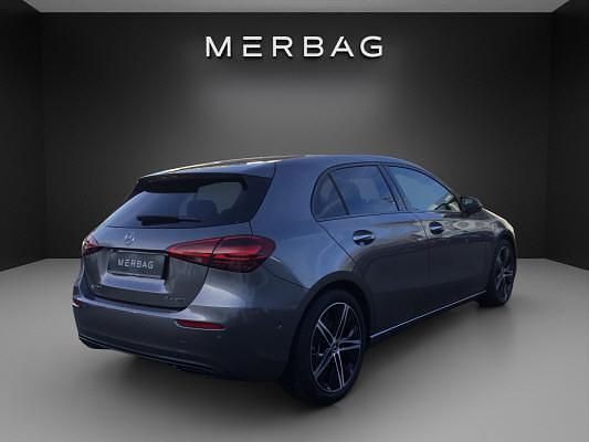 Neu Mercedes A220 190 PS (139 kW) 2025 Grau Limousine