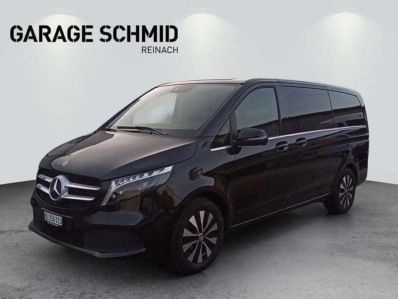 Gebraucht Mercedes V250 Avantgarde 190 PS (139 kW) 2023 Schwarz Van / Kleinbus
