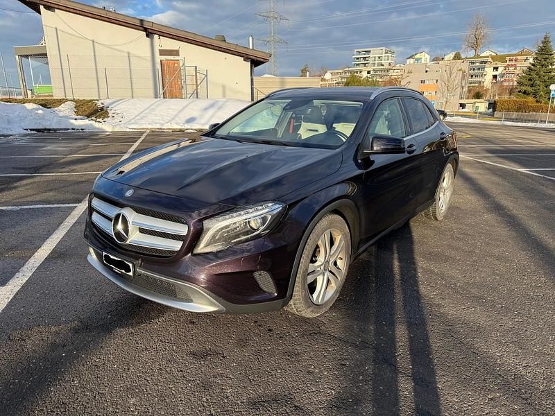Gebraucht Mercedes GLA250 Urban 211 PS (155 kW) 2014 SUV