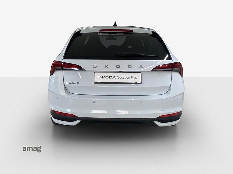 Gebraucht Skoda Scala SE 150 PS (110 kW) 2025 Moon weiss, metallic Kleinwagen