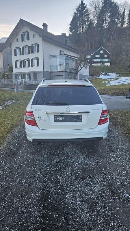Gebraucht Mercedes C250 204 PS (150 kW) 2010