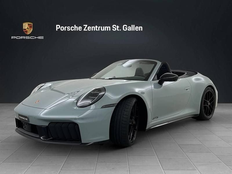 Grün Neu 2025 Porsche 911 Cabrio | CHF 215’900 (Etwas zu teuer) - Bild 1/4
