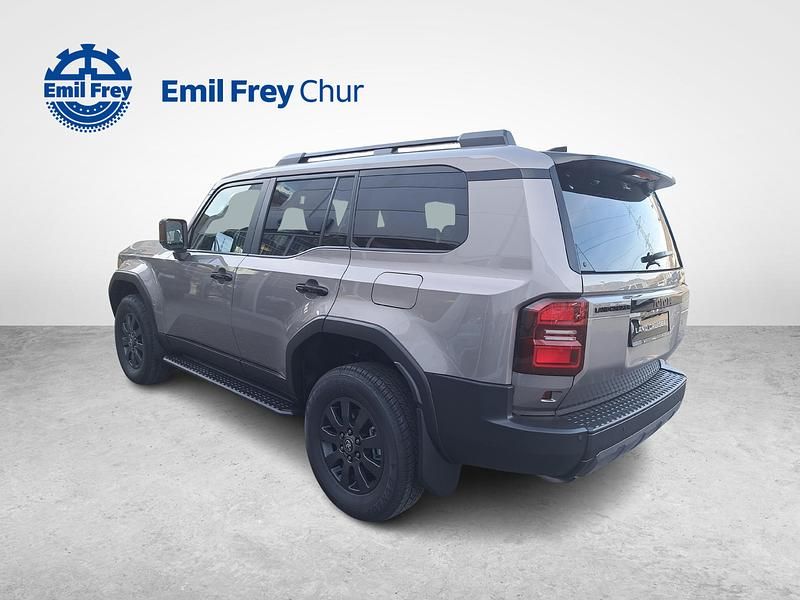 Neu Toyota Land Cruiser Style 205 PS (150 kW) 2026 Braun SUV