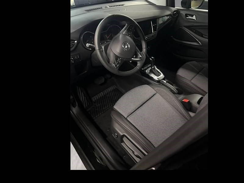 Gebraucht Opel Crossland Elegance 130 PS (95 kW) 2024 SUV