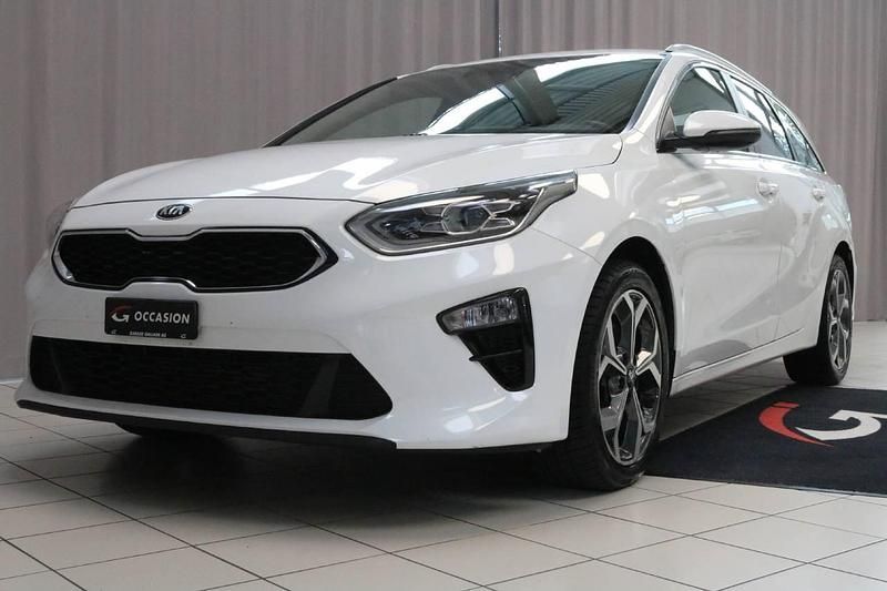 Gebraucht Kia Ceed Sportswagon 136 PS (100 kW) 2022 Weiss Kombi