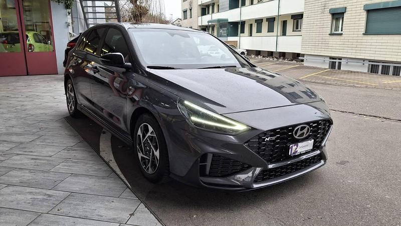Gebraucht Hyundai i30 N Line 140 PS (102 kW) 2024 Grau Limousine