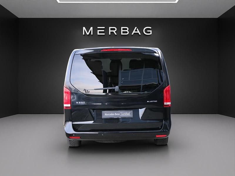 Gebraucht Mercedes V250 Avantgarde 190 PS (139 kW) 2015 Schwarz Van / Kleinbus