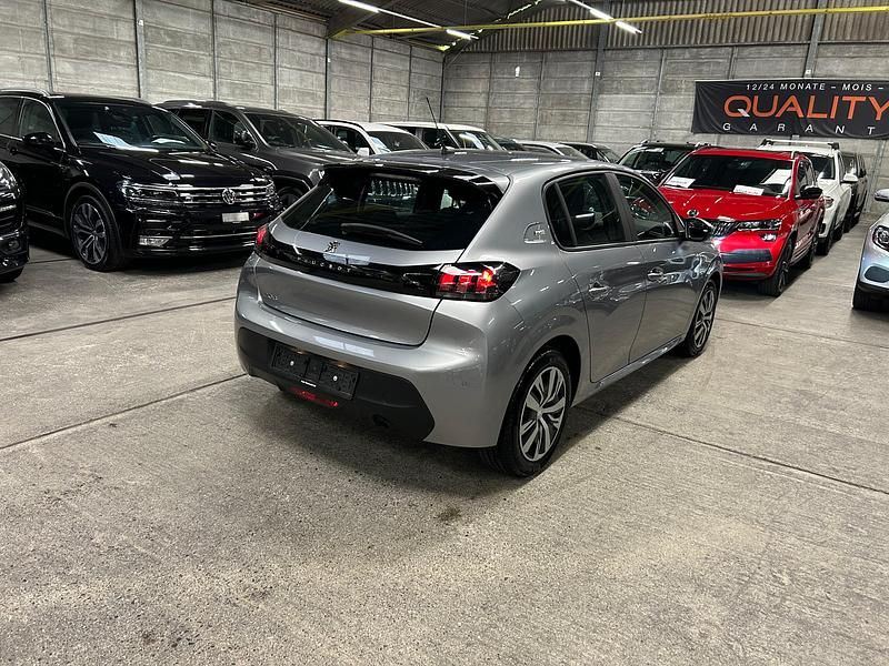Gebraucht Peugeot 208 Active 75 PS (55 kW) 2020 Kleinwagen