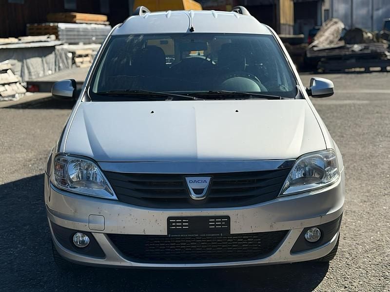 Gebraucht Dacia Logan Lauréate 88 PS (64 kW) 2011