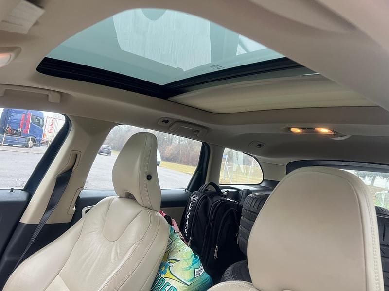 Gebraucht Volvo XC60 R-Design 304 PS (223 kW) 2011 SUV