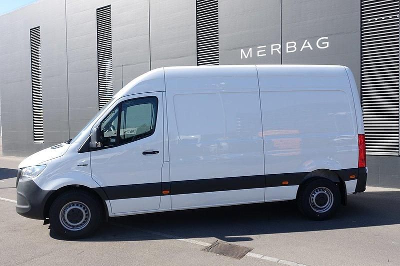 Gebraucht Mercedes E-Sprinter 84 kW (115 PS) 2023 Van