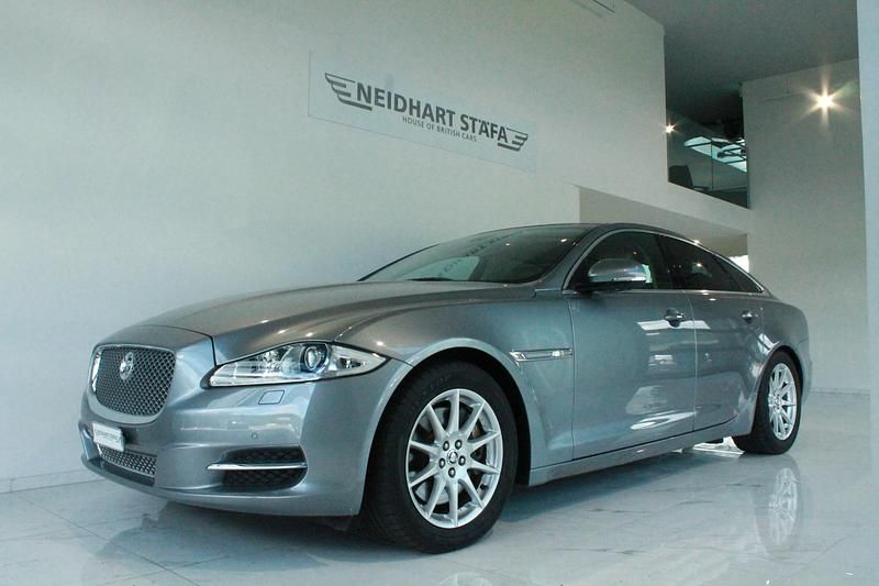 Grau Gebraucht 2010 Jaguar XJ Premium Luxury Limousine | CHF 35’900 - Bild 1/4