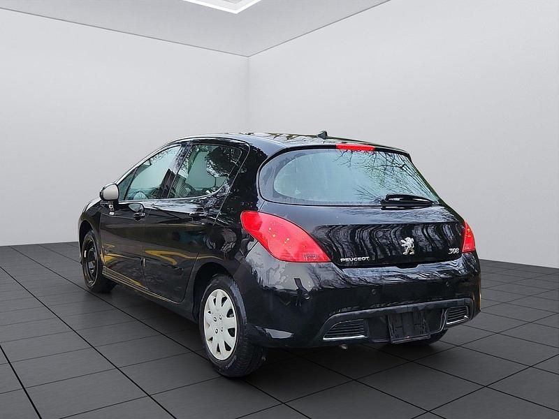 Gebraucht Peugeot 308 Active 120 PS (88 kW) 2011 Limousine