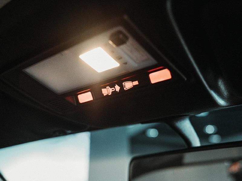 Gebraucht Mercedes 190 Avantgarde 132 PS (97 kW) 1992 Blau Limousine