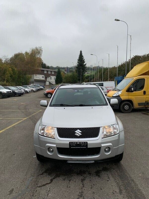 Gebraucht 2006 Suzuki Grand Vitara GL SUV | CHF 2’999 (Fairer Preis) - Bild 1/4