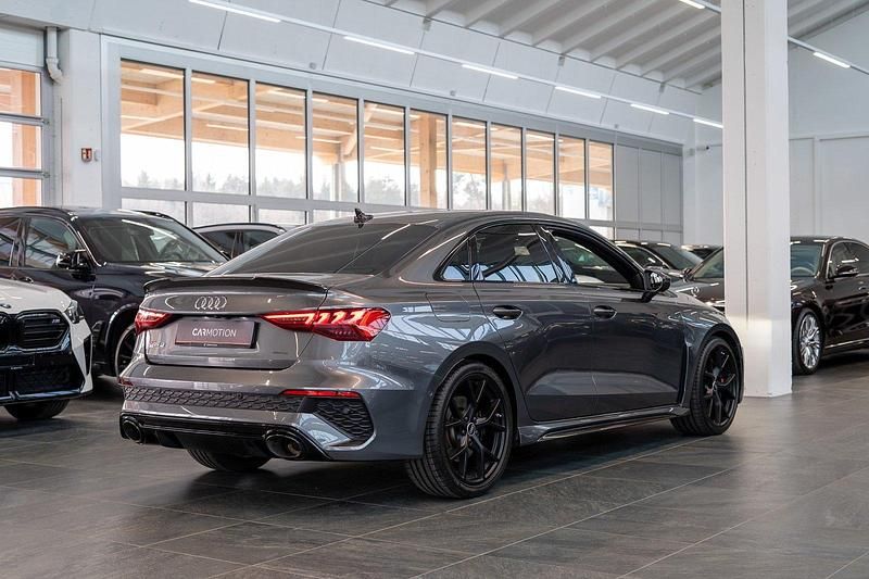 Gebraucht Audi RS3 Ambiente 400 PS (294 kW) 2023 Limousine
