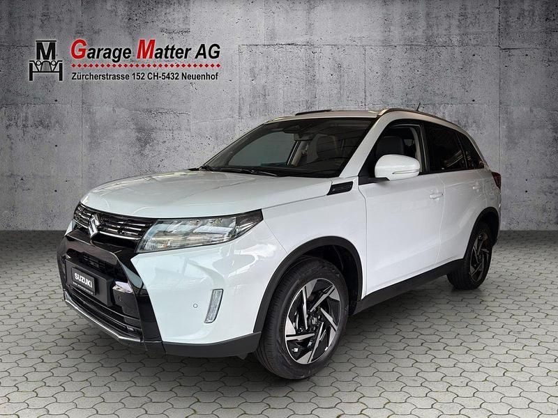 Weiss Neu 2025 Suzuki Vitara SUV | CHF 35’780 (Etwas zu teuer) - Bild 1/4