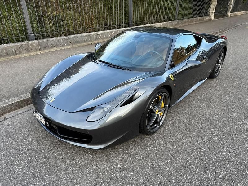 Grau Gebraucht 2012 Ferrari 458 Coupé | CHF 165’000 - Bild 1/4