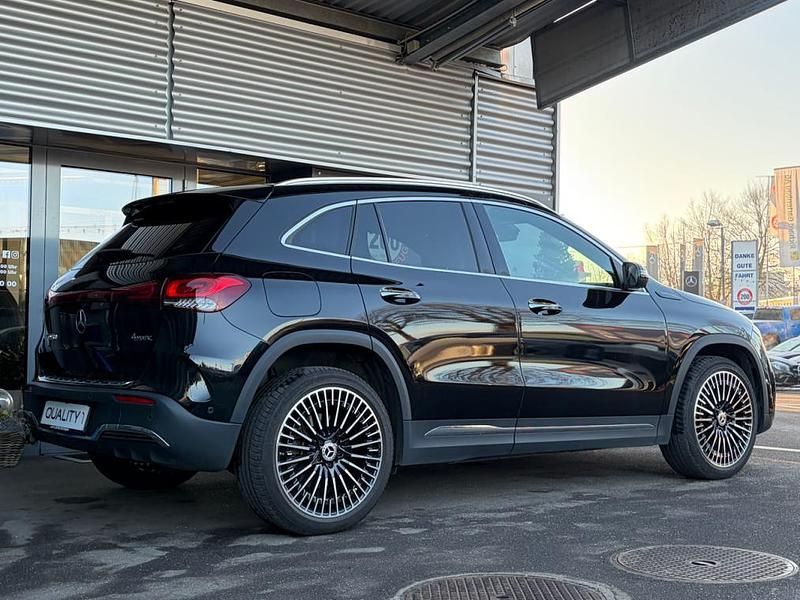 Gebraucht Mercedes EQA300 AMG line 168 kW (229 PS) 2021 SUV