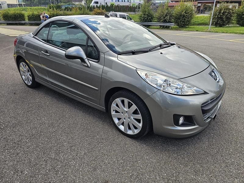 Gebraucht Peugeot 207 CC Allure 120 PS (88 kW) 2012 Cabrio