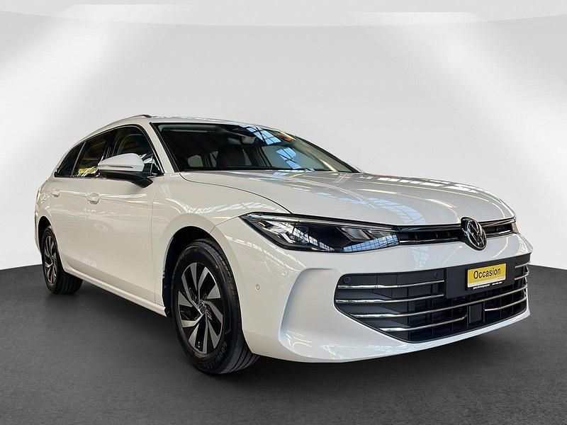 Gebraucht VW Passat Business 150 PS (110 kW) 2024 Kombi