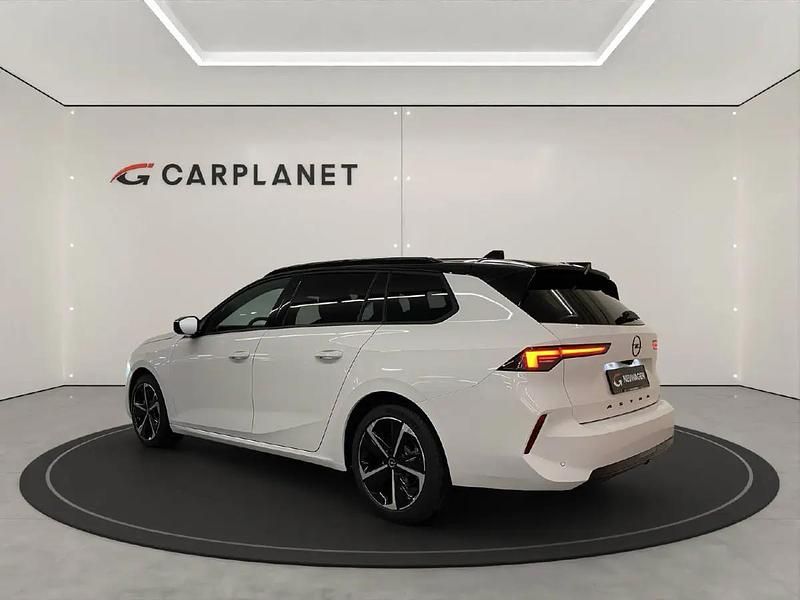 Neu Opel Astra 130 PS (95 kW) 2025 Weiss Kombi