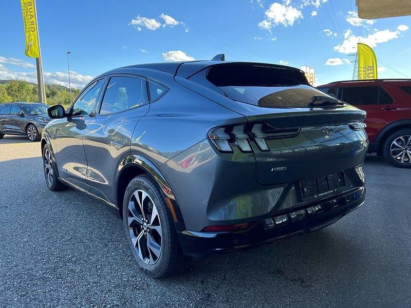 Gebraucht Ford Mustang Mach-E 272 kW (371 PS) 2021 SUV