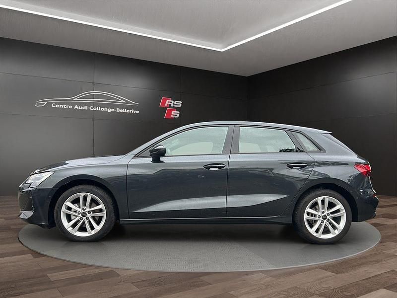 Gebraucht Audi A3 Attraction 150 PS (110 kW) 2025 Grau Limousine