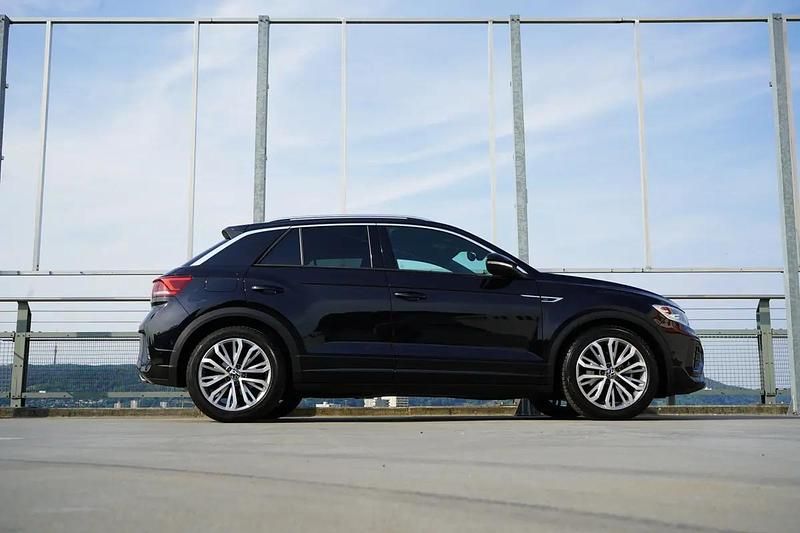 Gebraucht VW T-Roc R-line 190 PS (139 kW) 2025 Schwarz SUV