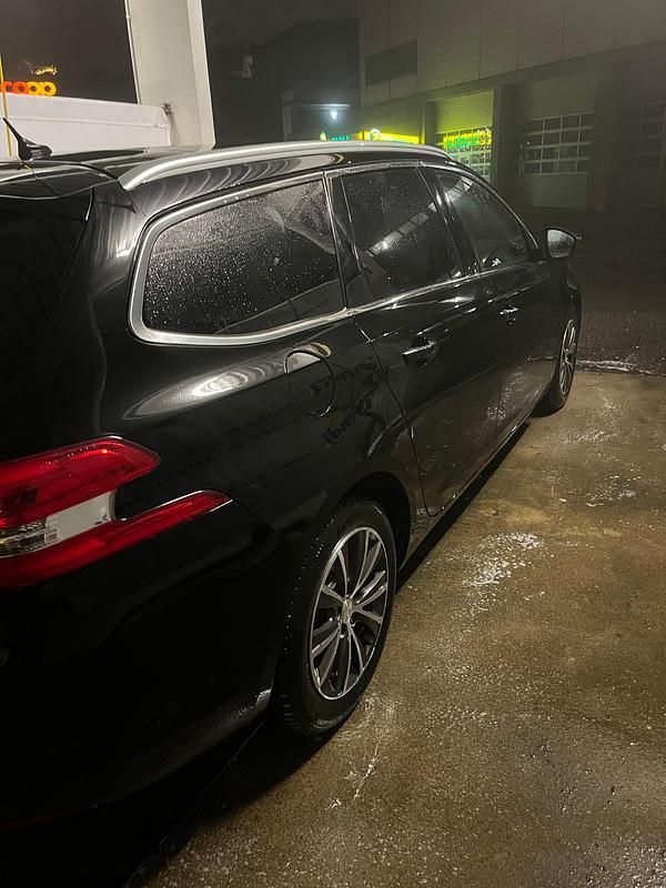Gebraucht Peugeot 308 SW Allure 156 PS (114 kW) 2015 Kombi