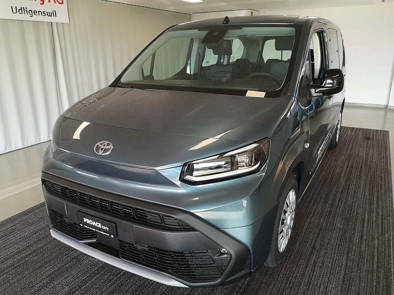 Neu Toyota Proace Verso City 100 kW (136 PS) 2025 Blau Kombi