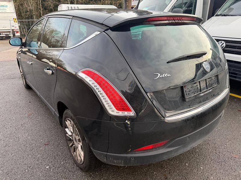 Gebraucht Lancia Delta 120 PS (88 kW) 2010 Kleinwagen