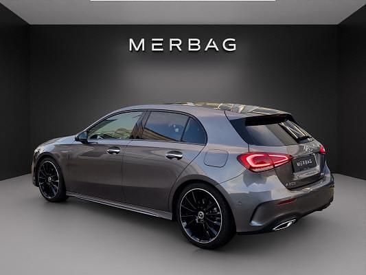Gebraucht Mercedes A200 AMG line 163 PS (119 kW) 2023 Grau Limousine